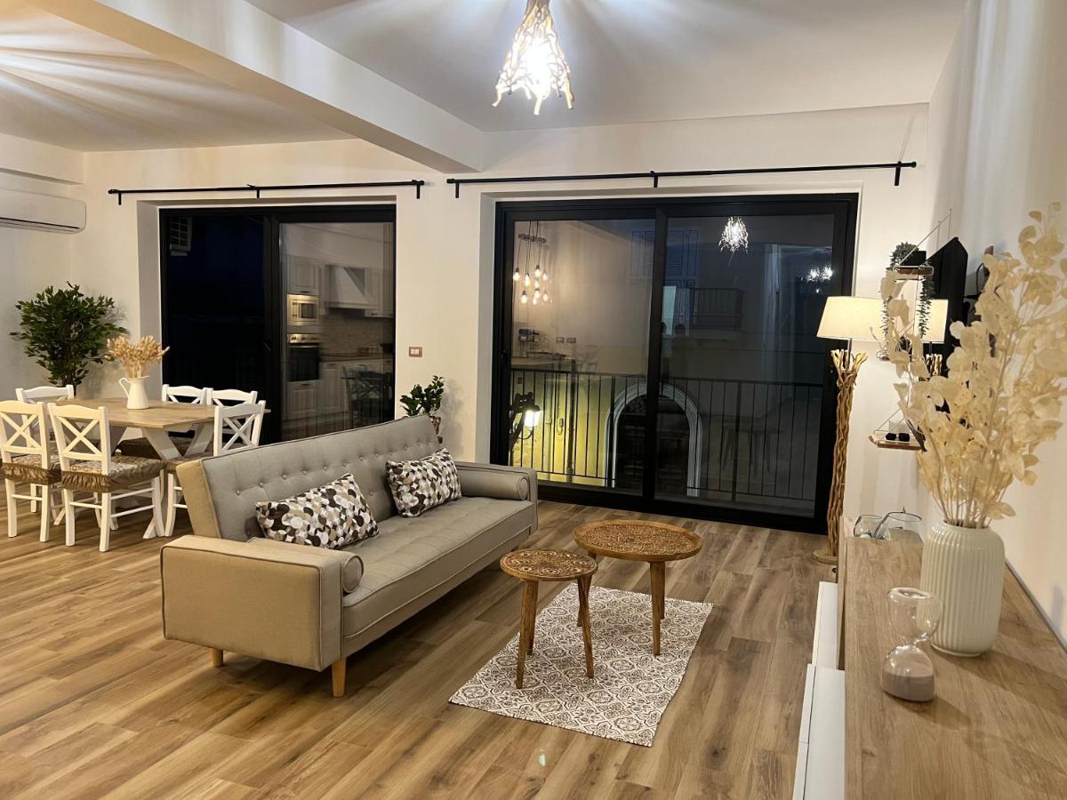 Apartament Al Vicolo Stretto Brancaleone Marina Zewnętrze zdjęcie