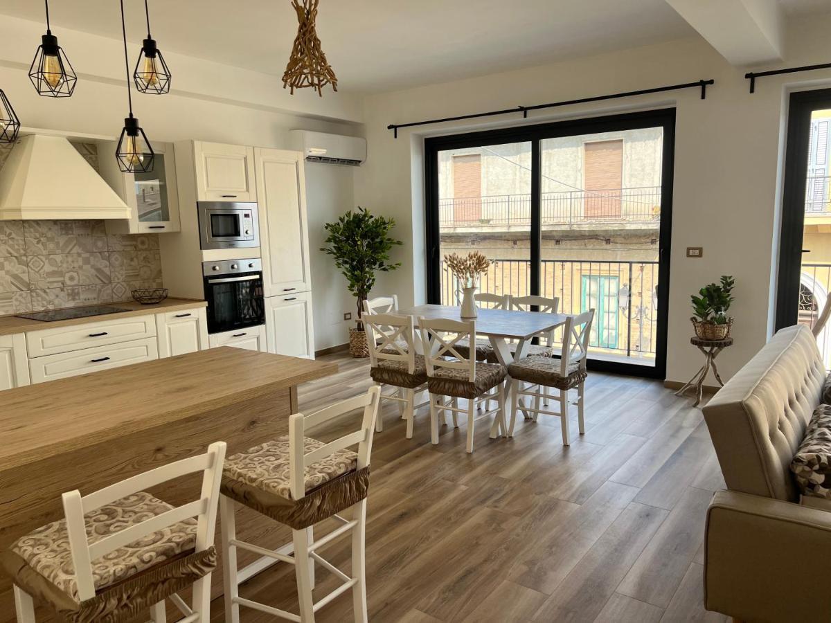 Apartament Al Vicolo Stretto Brancaleone Marina Zewnętrze zdjęcie