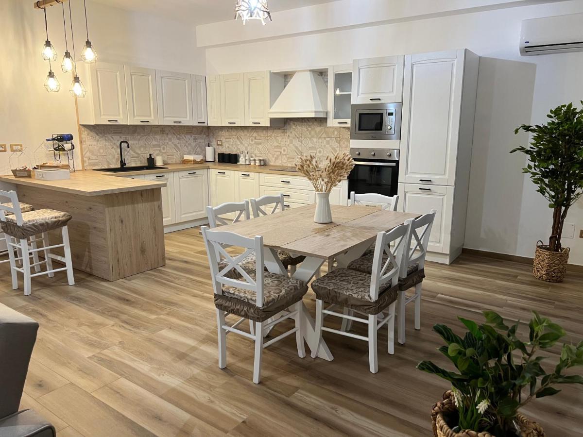 Apartament Al Vicolo Stretto Brancaleone Marina Zewnętrze zdjęcie